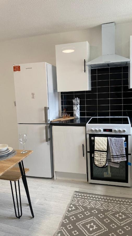 Bv Luxury Spacious 3 Bedroom House At Isaac Close Manchester Exteriör bild